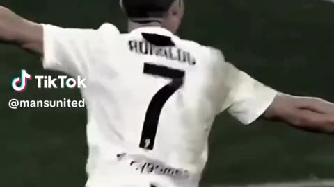 Ronaldo singing