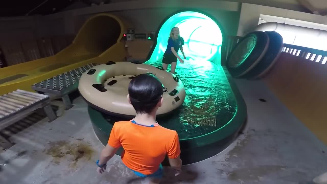 Little G Kids go to Great Wolf Lodge - River Canyon Run