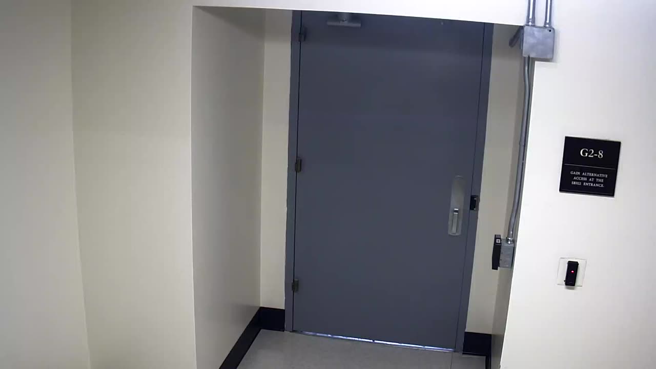 6028RHOBG2G2-8WestVestibule_2021-01-04_23h40min03s190ms.mp4