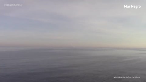 Rússia dispara míssil de cruzeiro de submarino pela 1ª vez | CENAS DA GUERRA