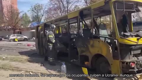 Infierno en el centro de Donetsk. Los resultados del bombardeo cerca del mercado redondo. Se espe