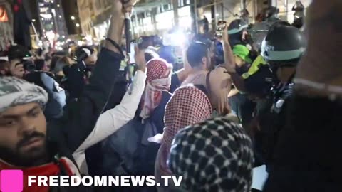 Mass Arrests as Protesters RUSH towards UN #UNGA and are blocked by the police.