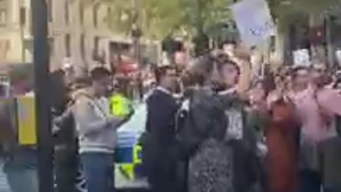 London protesters form human chain in support of women's rights in Iran