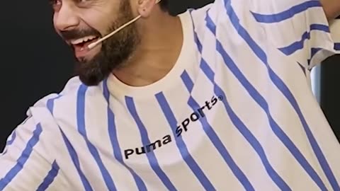 What is anushka’s name in Virat phone😂