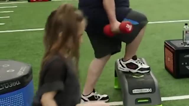 Shauna And Mark Go The Gym
