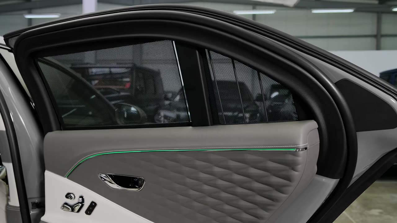2023 Bentley Flying Spur - Best Super Luxury Sedan!