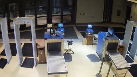 7135CVCULNScreeningLane2_2021-01-05_22h02min08s953ms.mp4