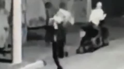 Brazilian Justice: Woman was prepared for these thugs.