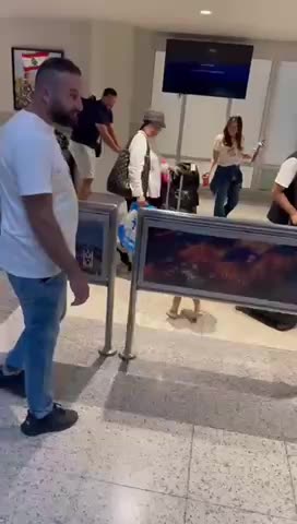 Mommy’s coming back😍