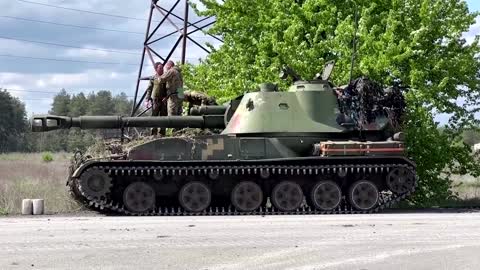 Panic and fear in Ukraine's frontline village