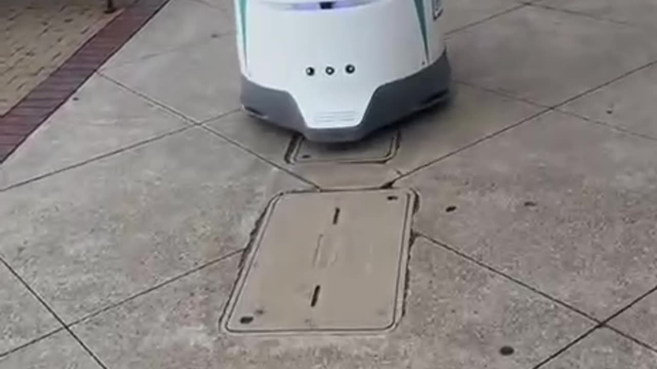 Autonomiczne roboty monitorujące K5, które filmują i nagrywają 360 stopni, rozpoc