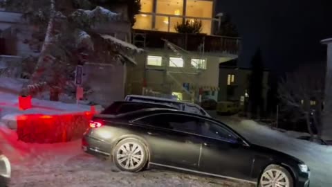 Klaus Schwab refuses to talk with an independent journalist at Davos