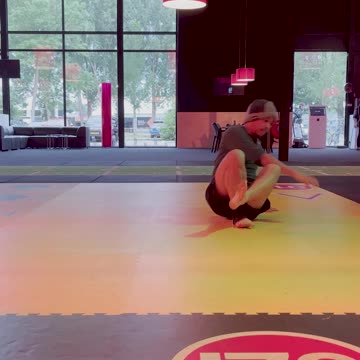 Training! #breakdance #cool #alwaystraining #art #movement #bboy #drawing