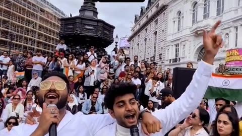 When Indians and Pakistanis sing together in London