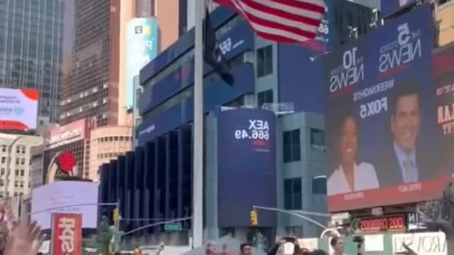 Little Maar puppet comes to Times Square