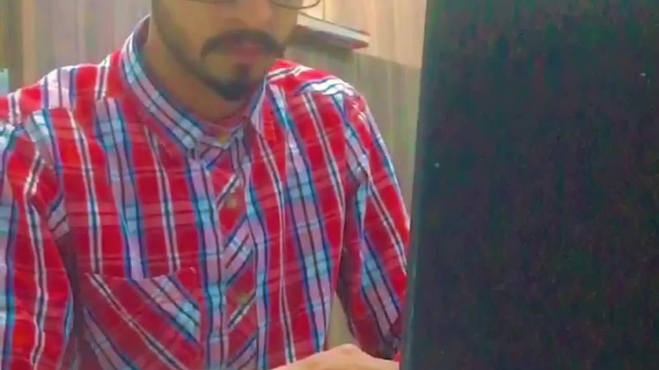 Computer Operator in Aspire College Wazirabad