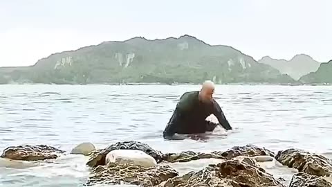 Man V/S Shark || INDIFFRENT || #rumble trending