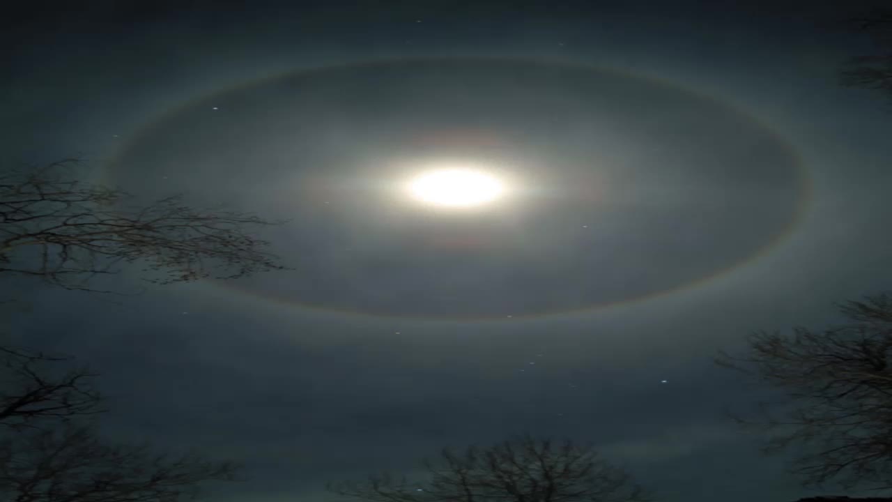 Nostalgia For The Lunar Plains (Rhythmic Ambient Track With a Slideshow)