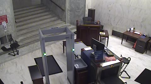 3091RHOBGRLowerIndepAveDoor_2021-01-05_02h20min01s567ms.mp4