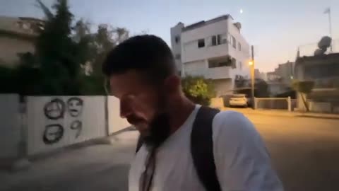 Biden asleep in Hawaii. Elensky gets Greek F16 trainers. Russia not interested in Korea freeze. U/1