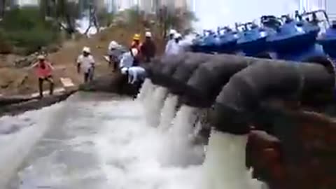 Connecting Rivers : Narmada water brought in to Shipra River || Growing India