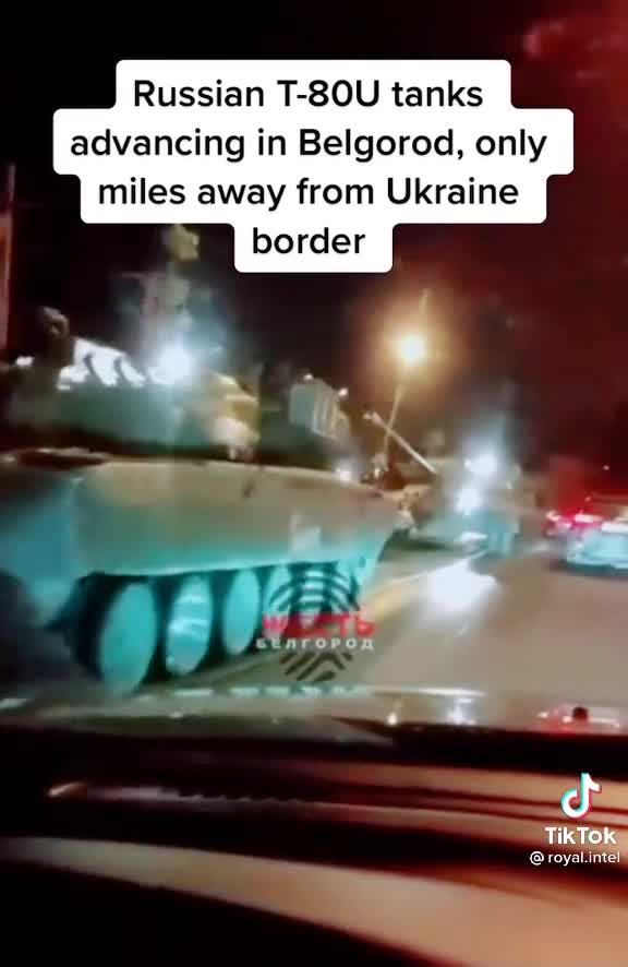 Russian T-80U Tanks Moving Near Ukraine Border