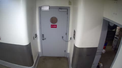 6128RHOBSBRSBST4Stairwell4_2021-01-05_17h20min00s940ms.mp4