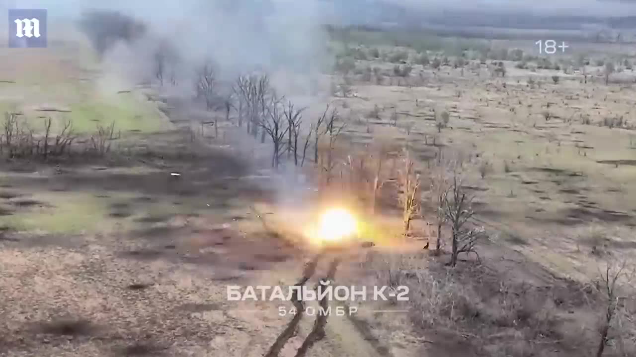 Ukraine War: Dramatic drone footage shows Russian convoy 'ambush'