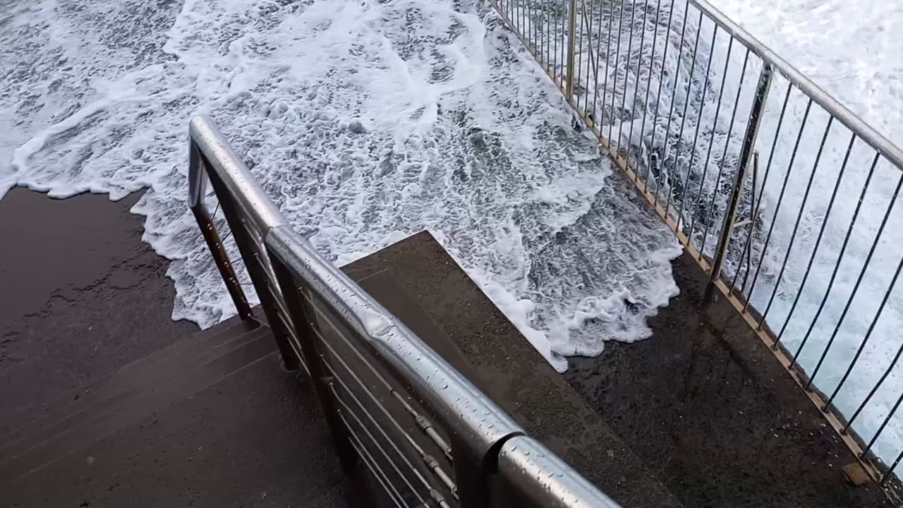 Big waves Coogee Beach, Sydney.