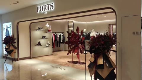 Interior Design like Weilin display case professionals