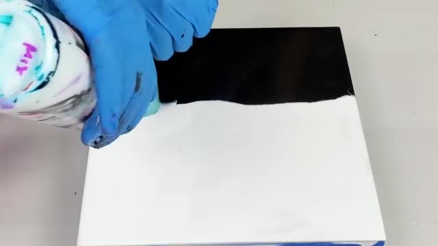 SATISFYING Fluid Painting 🤩 w/ Cookie Cutter 🍪