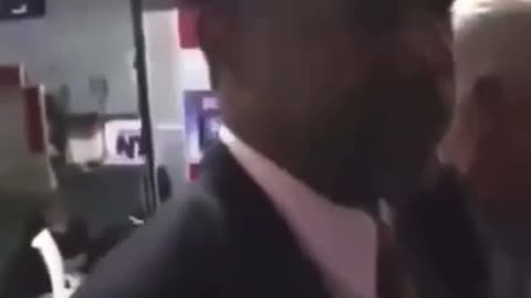 ¡BOMBA! BEN CARSON DICE, HILARY CLINTON MATA Y COME BEBÉS