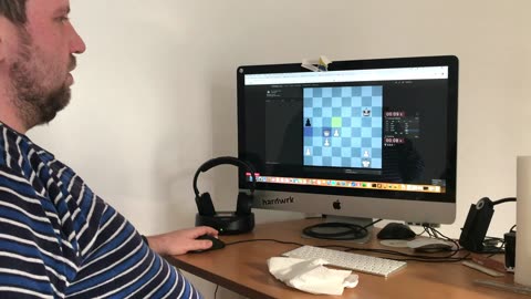Schach lernen mit 1 Physiker bis Vodaone-Internet weg ist
