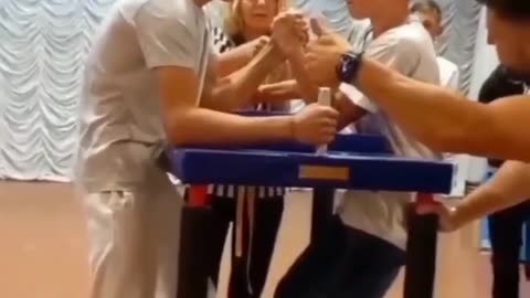 Insane speed arm wrestling 💪