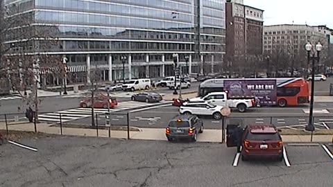 1901LOTS00Lot11SenateParking_2021-01-06_13h55min09s693ms.mp4