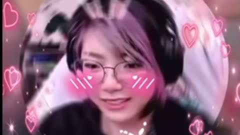 WHEN 2 GAMER GIRLS ARE IN THE SAME GAME
