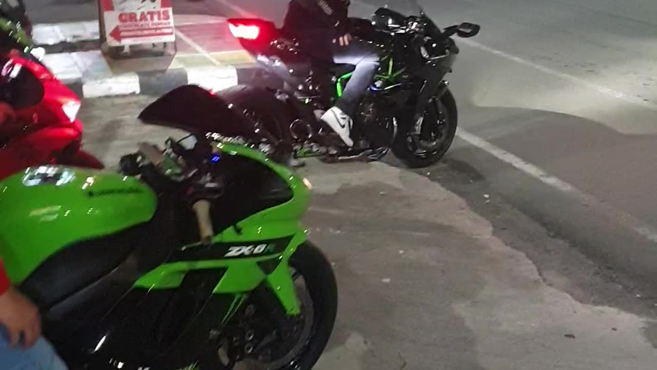 BIG BIKER Indonesia | Kawasaki ZX25R Club Bersama Kawasaki H2 doing NightRide