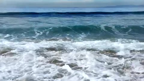 Gorgeous Beach Day! | Relaxing Ocean Wave Sounds
