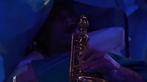 This Guy Was PlayingHis Sax DuringBRAIN SURGERY
