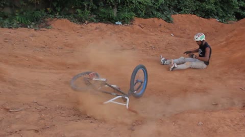Backflip Gone Wrong - BMX | Venda Seu Vídeo