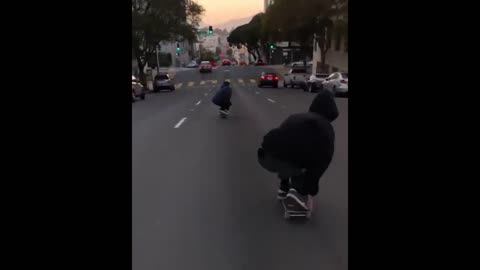 DOWNHILL SKATEBOARDING