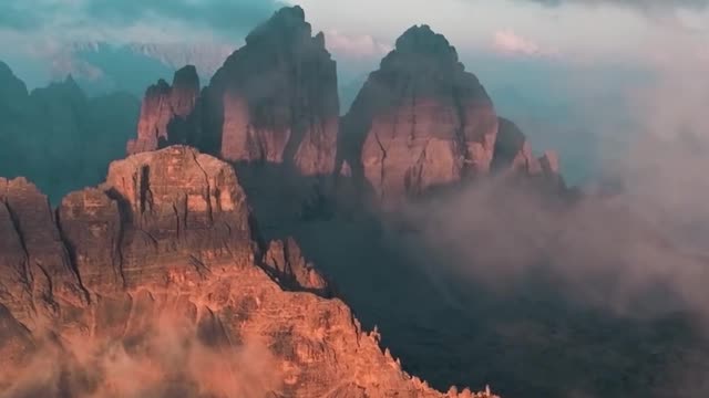 Morning Fog at Tre Cime di Lavaredo ⛰⛰⛰ .