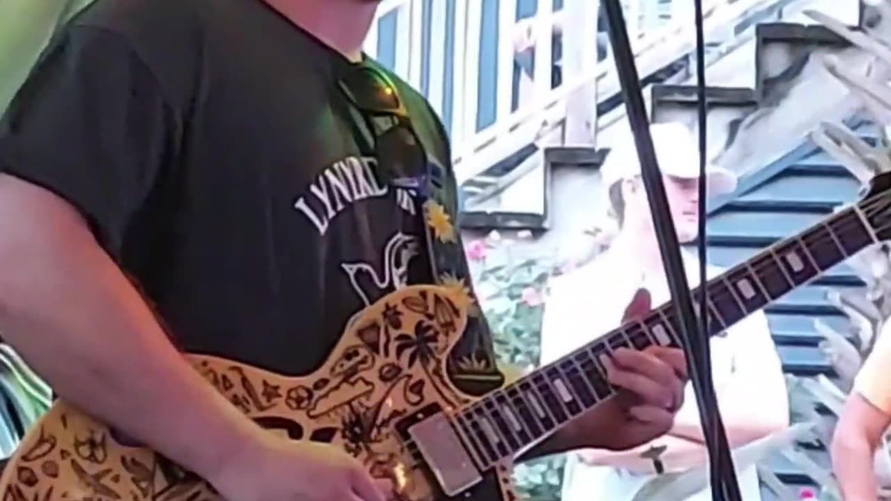 Austin Thompson (Funky Lampshades) - LIVE @ OSO (Short)