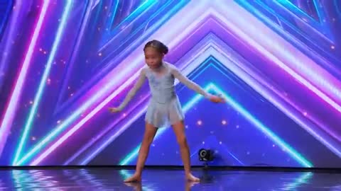 7 Year Old Girl Dances To Footprints In The Sand