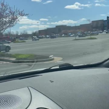 One person injured in Virginia mall shooting