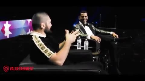 MMA Legend Has Audience Cracking Up With Response to "How Many Genders?" Question