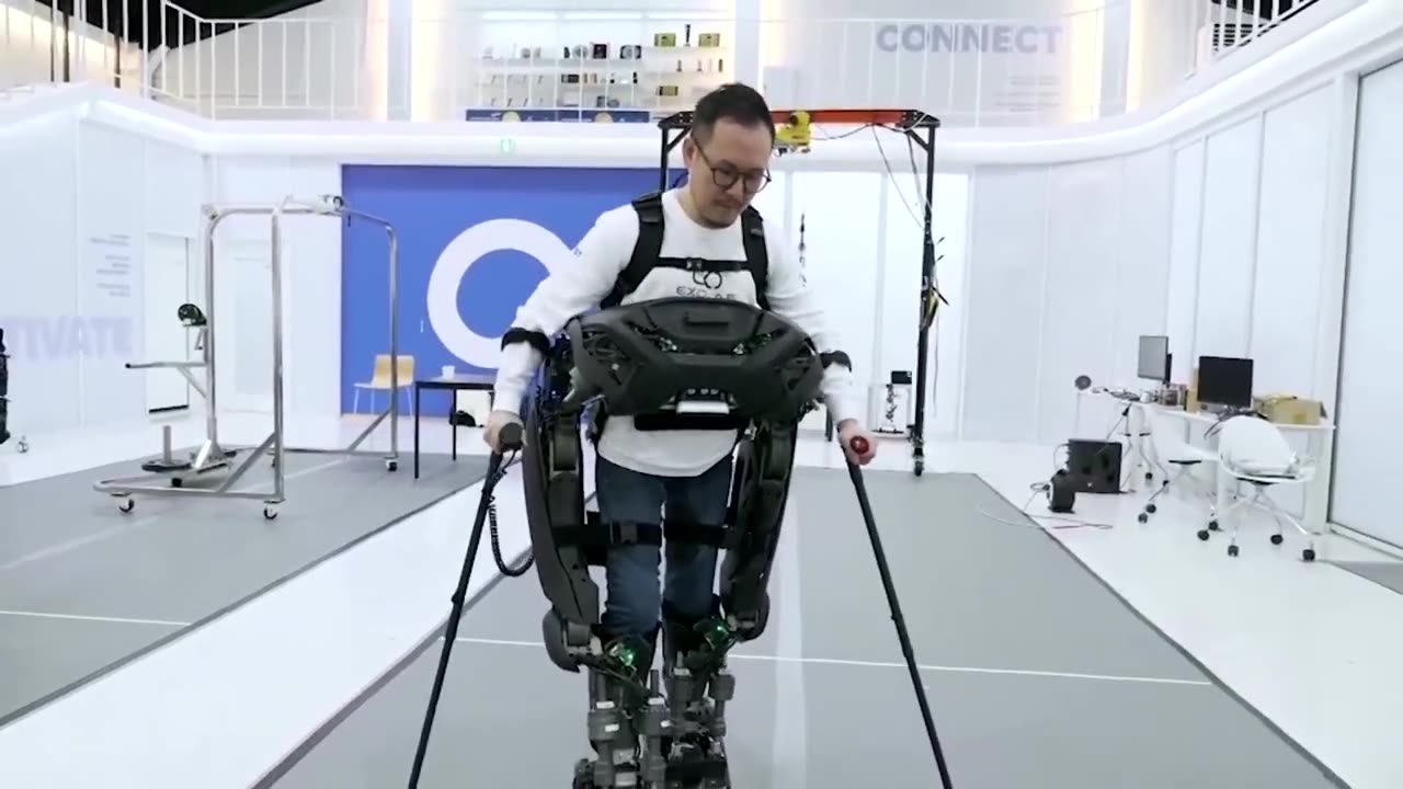 The 'iron man' exoskeleton helping paralyzed patients walk | REUTERS