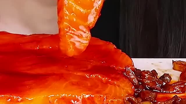 Black Bean Noodles, Spicy Salmon Sashimi #zoeyasmr #zoeymukbang #bigbites #mukbang #asmr #food #먹방 #