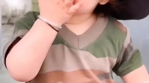 Babies trending video, she is enjoying