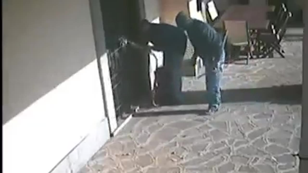 Naples, thieves risk lynching: residents on a war footing